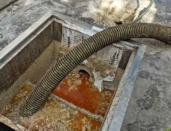 清理医院隔油池